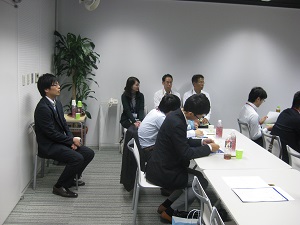 データセンター見学会・講習会のスタッフ